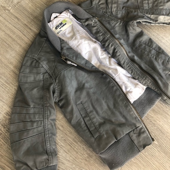 Boys 2T gray jacket - Picture 2 of 4